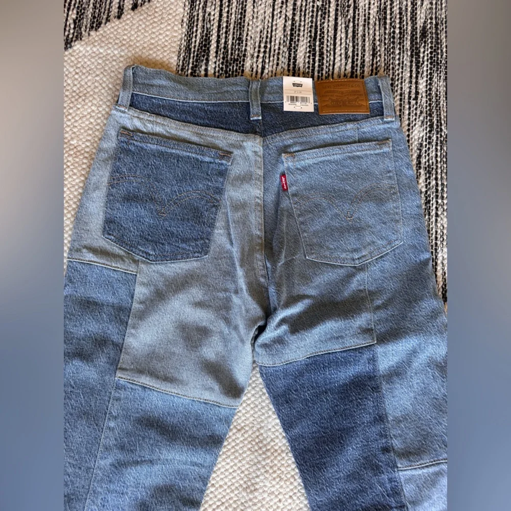 Levi’s Patchwork Wedgie Bootcut Jeans - Picture 8 of 10
